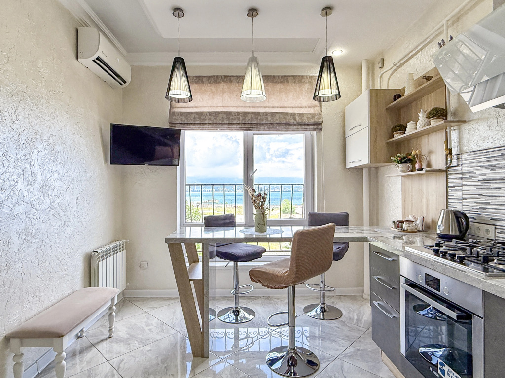 Фотография квартиры Апартаменты Суворовская 71 вид на море