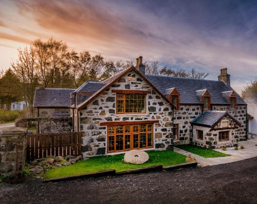 Фотография гостиницы Edinbane Lodge