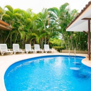 Фотография гостевого дома Charming unit that sleeps 4 - with pool - walking distance from Brasilito Beach