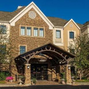 Фотографии гостиницы 
            Staybridge Suites Eagan - Mall of America Area, an IHG Hotel