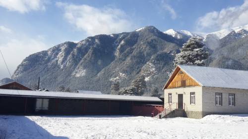 Фотографии гостевого дома 
            У реки
