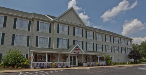 Фотография гостиницы Coshocton Village Inn & Suites