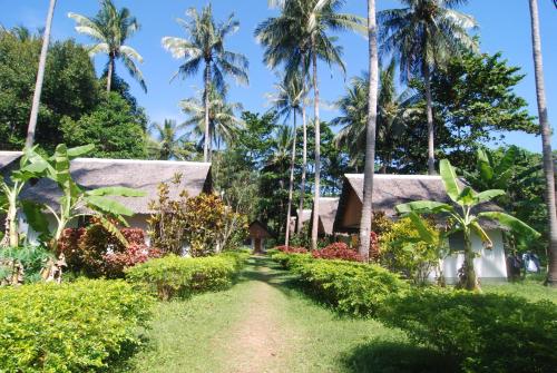 Фотография гостиницы Lanta Coral Beach Resort