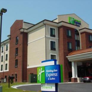 Фотографии гостиницы
Holiday Inn Express Hotels & Suites Rockingham West, an IHG Hotel