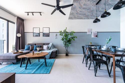 Фотография апарт отеля Geo Bukit Rimau Kota Kemuning 3 Bedrooms Pool View