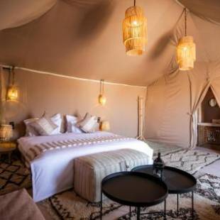 Фотографии базы отдыха
Aiour Luxury Camp