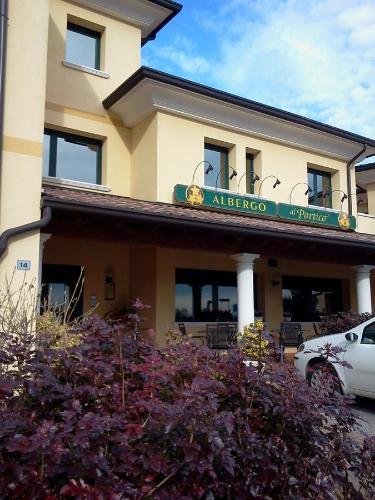 Фотография гостиницы Albergo Al Portico