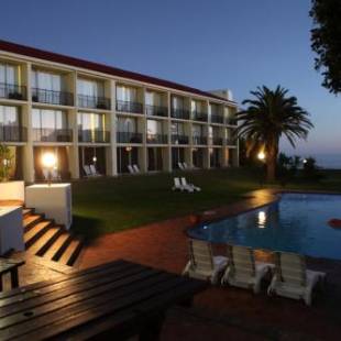 Фотографии гостиницы
Wilderness Beach Hotel