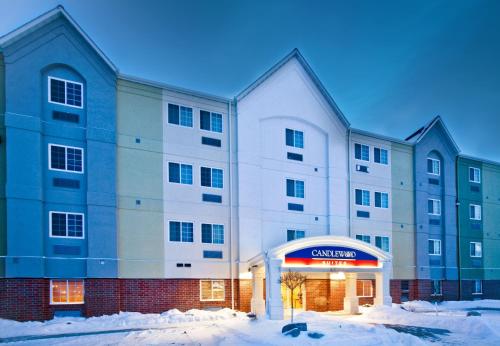 Фотография гостиницы Candlewood Suites Bismarck, an IHG Hotel