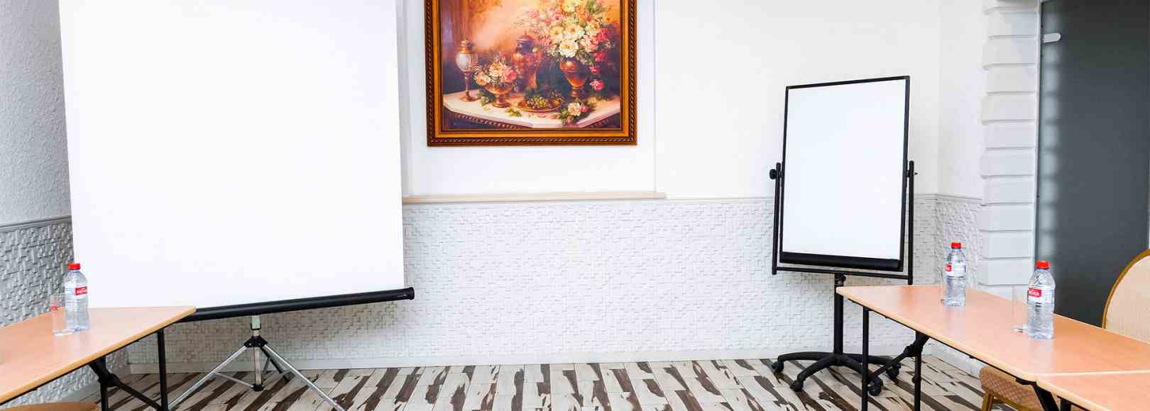 Фотография конференц-зала Набат Палас