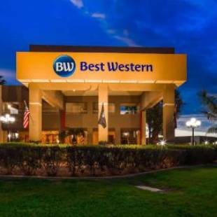 Фотографии гостиницы
Best Western Yuma Mall Hotel & Suites