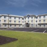 Фотография гостиницы Days Inn & Suites by Wyndham Altoona