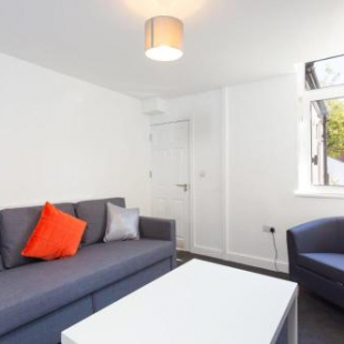 Фотография гостевого дома Townhouse @ 76 Clare Street Stoke