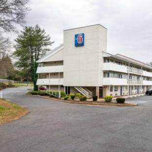 Фотографии гостиницы
Motel 6-Charlotte, NC - Coliseum