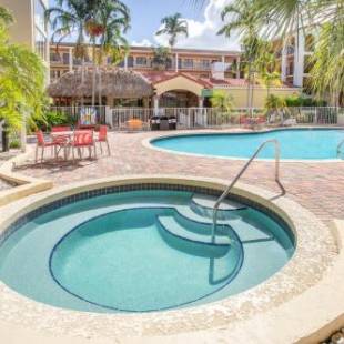 Фотографии гостиницы
Holiday Inn & Suites Boca Raton - North