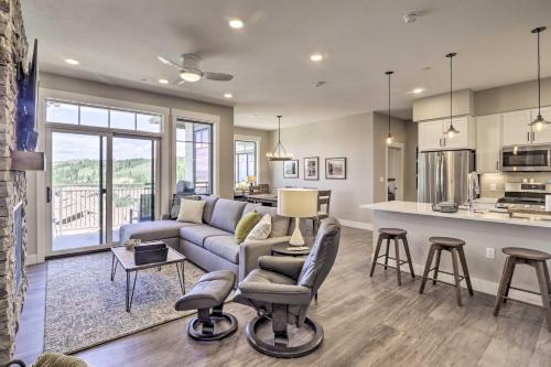 Фотографии гостевого дома
Winter Park Condo with Fireplace, 4 Mi to Slopes