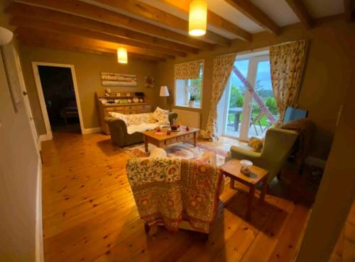 Фотографии гостевого дома 
            Barcloy Honey House