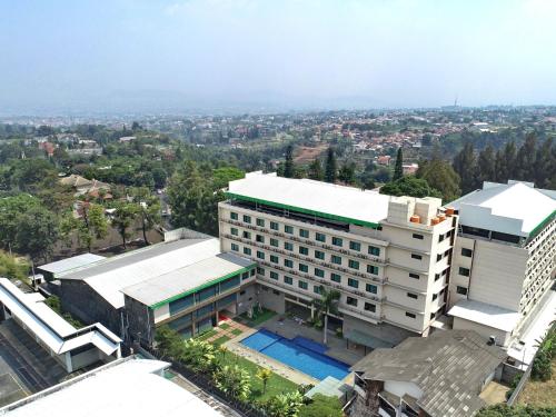 Фотография гостиницы Novena Hotel Bandung