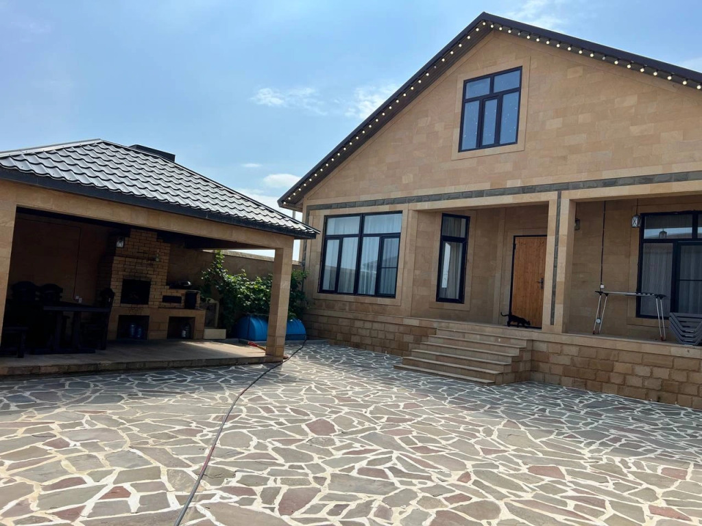 Фотография Коттеджа Частный дом 3‑комнатный домик у моря 110 м² — до 6 гостей