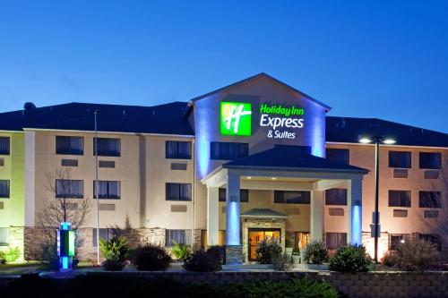 Фотография гостиницы Holiday Inn Express & Suites Colorado Springs North, an IHG Hotel