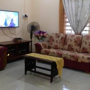 Фотографии гостевого дома 
            IsMa Lumut Homestay