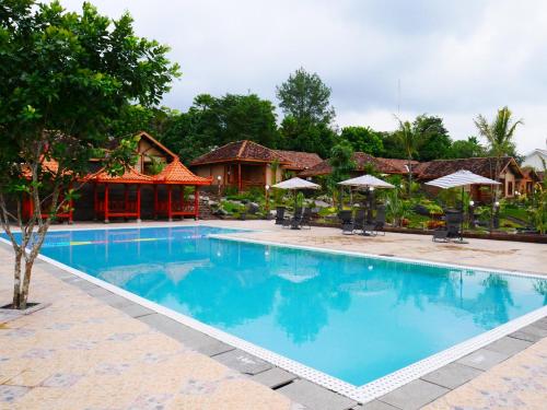 Фотография гостиницы D'Kaliurang Resort & Convention Yogyakarta