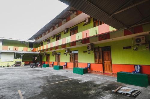 Фотография гостевого дома RedDoorz @ Malalayang Manado