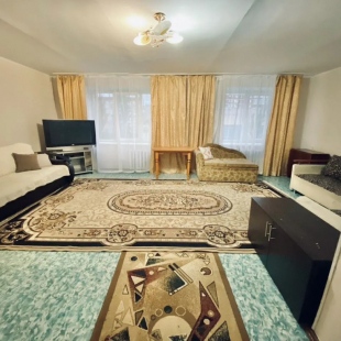 Фотография квартиры Квартира трехкомнатная на улице Артёма 138