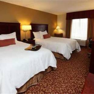 Фотографии гостиницы 
            Hampton Inn & Suites Charlottesville at the University
