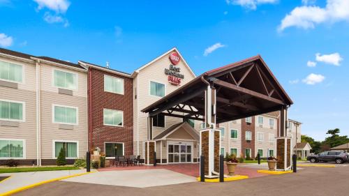 Фотография гостиницы BEST WESTERN Plus Menomonie Inn & Suites