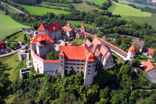 Фотография гостиницы Schlosshotel Harburg