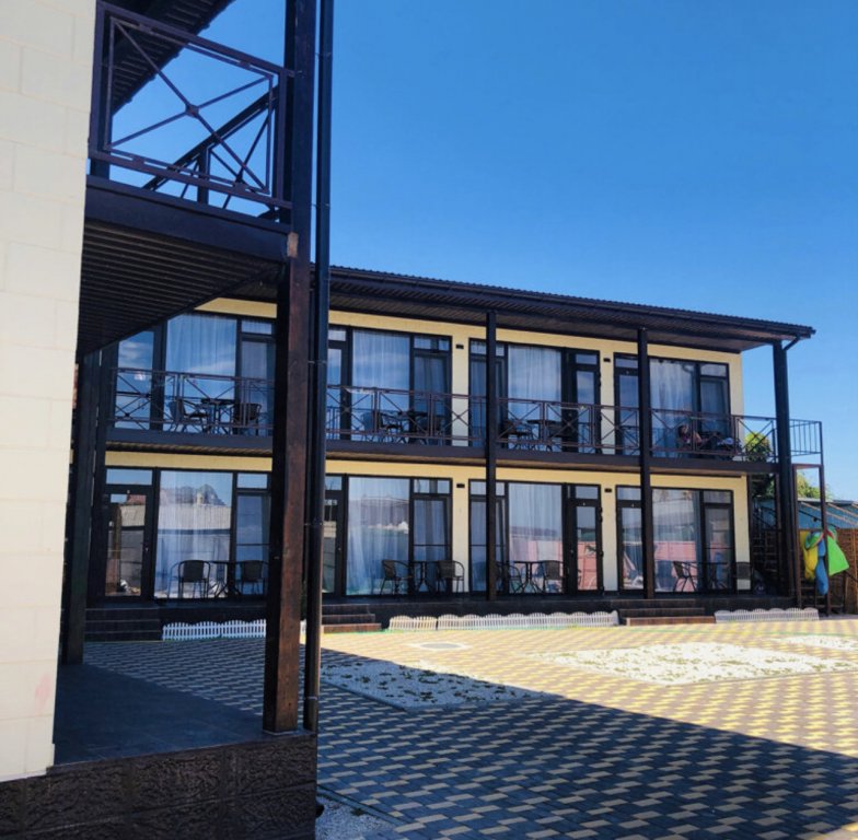 Фотография гостевого дома VillaSunriseKerch