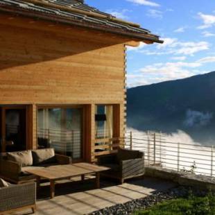Фотографии гостевого дома
Chalet with Panoramic Mountain View in Les Collons