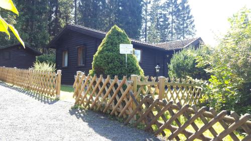 Фотография гостевого дома Waldsee-Ferienhaus-mit-Kamin-W-Lan