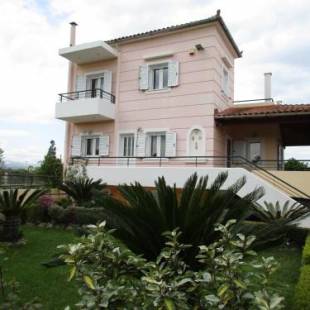 Фотографии гостевого дома
Dimitris Corinthian House