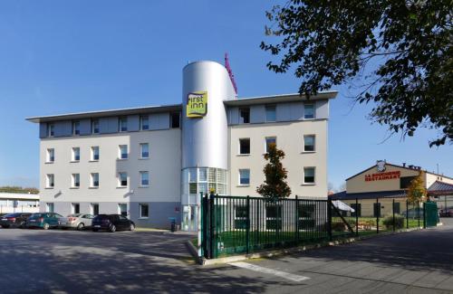 Фотография гостиницы First Inn Hotel Paris Sud Les Ulis