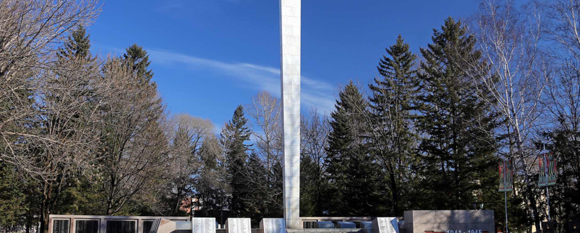 Фотографии достопримечательности Монумент Боевой и трудовой славы