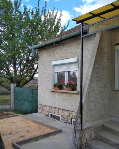 Фотография гостевого дома Érdi Muskátlis Vendégház