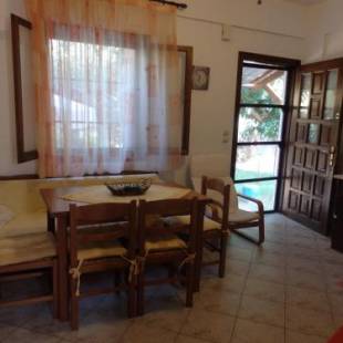 Фотографии гостевого дома
The Small House in the Olive Grove