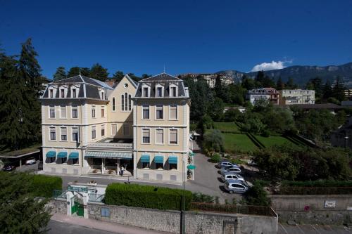 Фотография гостиницы Hotel des Eaux