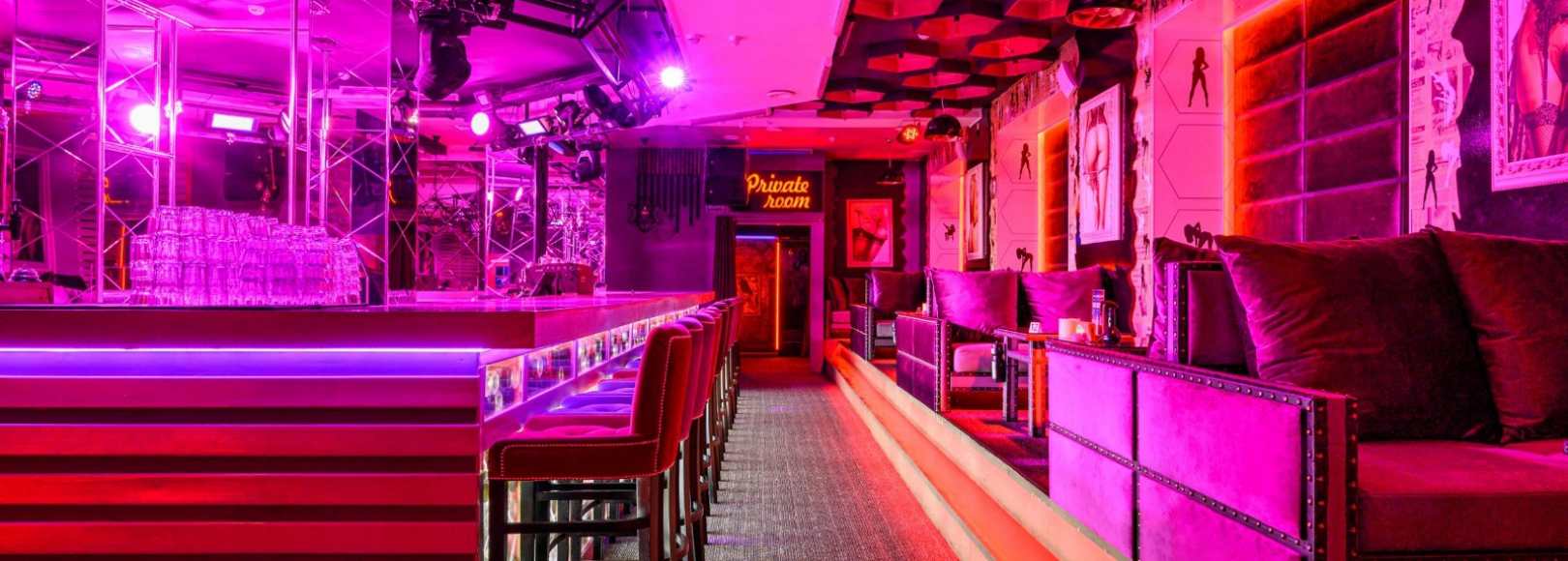 Фотография стриптиз-клуба Мужской ресторан Virgins