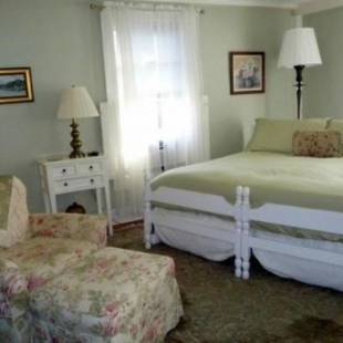 Фотографии мини отеля
Cliff Lodge