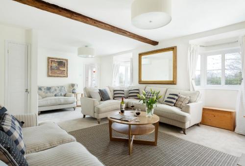 Фотография гостевого дома Upper End House