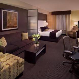 Фотографии гостиницы 
            Best Western Premier Miami International Airport Hotel & Suites Coral Gables