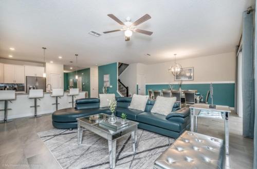 Фотография гостевого дома Multiple Cinema & Games Rooms at Champion Gates Sleep 32 People