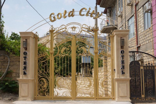 Фотографии гостиницы 
            Gold City