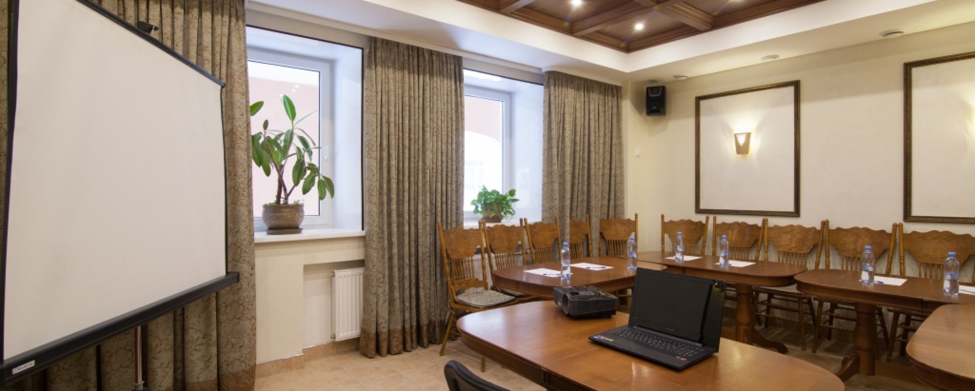 Фотографии конференц-зала Регина