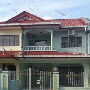 Фотография гостевого дома GuestHouse Taman Megah, Lot 19
