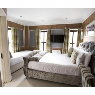 Фотография гостиницы Cheshire Hotel Central London