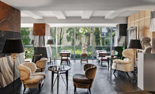 Фотография гостиницы Hôtel de Berri Champs-Élysées, a Luxury Collection Hotel